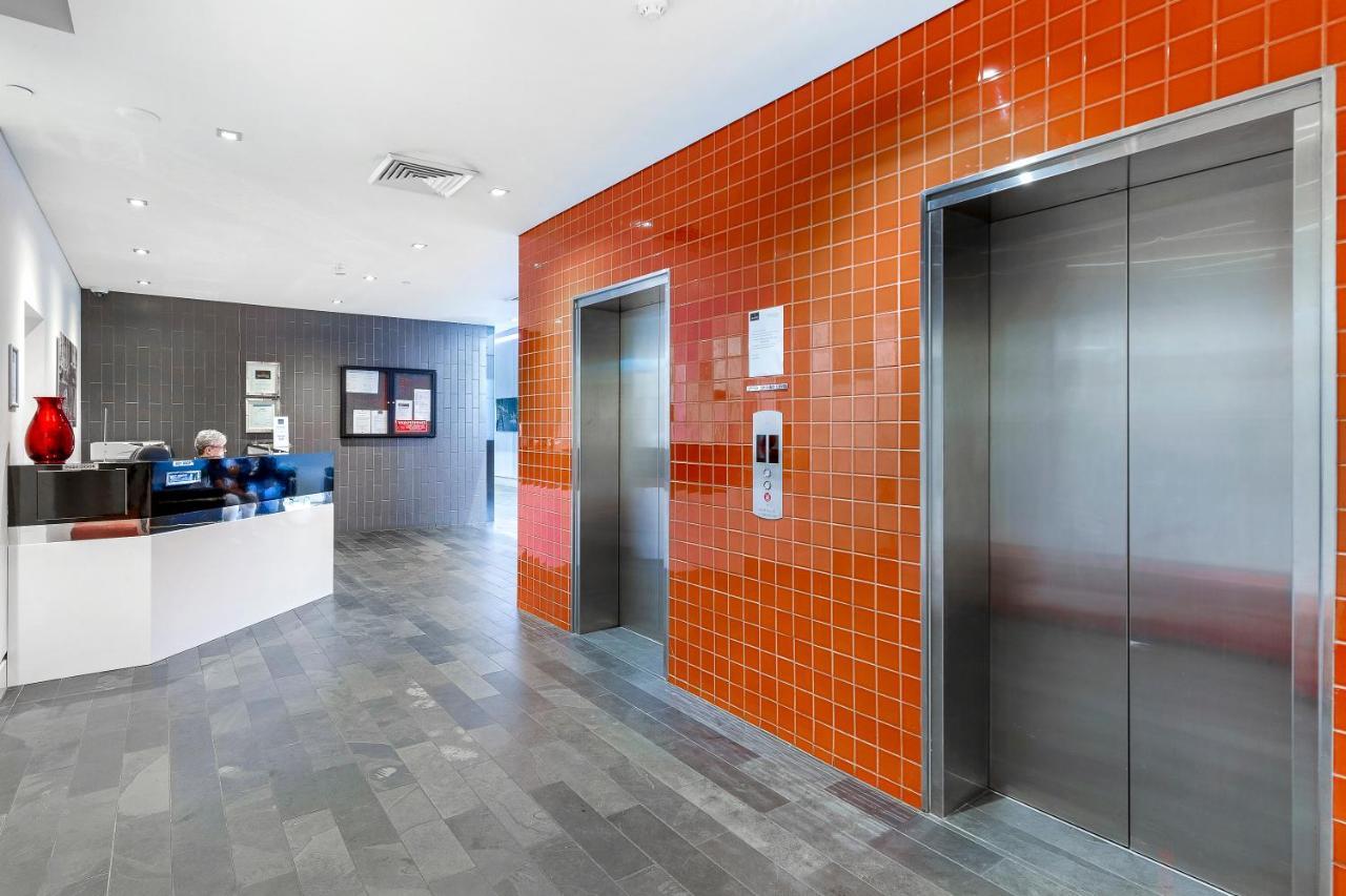 Quattro On Astor Aparthotel Brisbane Exterior photo
